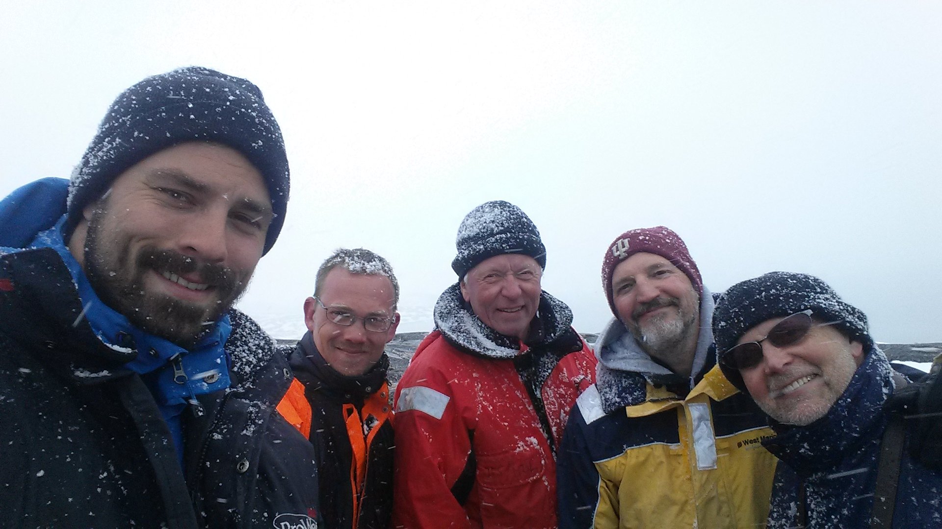 © Julius Nielsen - Expedition members. From the left: Julius Nielsen, Kristian Vedel, John F. Steffensen, Peter G. Bushnell and Ricahard Martin.